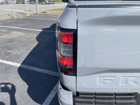 Used 2024 Nissan Frontier PRO-4X w/ Off-Road Protection Package image 20