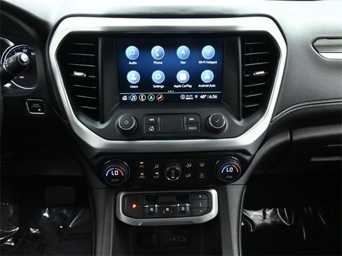 Used 2023 GMC Acadia SLT image 27