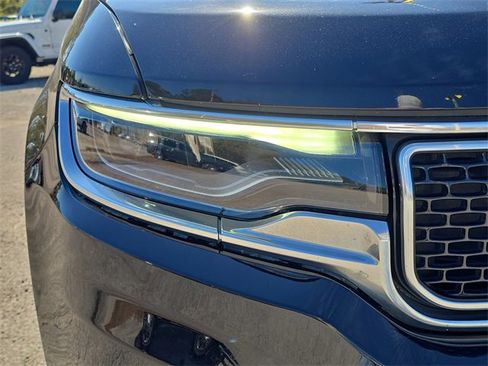 Used 2024 Jeep Wagoneer L Series II w/ Flexible Seating Group image 6