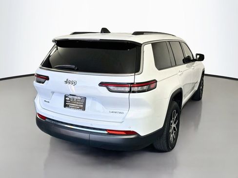 Used 2023 Jeep Grand Cherokee L Limited AWD/4WD image 7