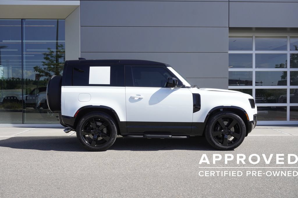 Used 2026 Land Rover Defender 90 V8 AWD/4WD image 7