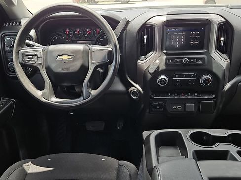 Used 2024 Chevrolet Silverado 2500 Custom w/ Custom Convenience Package AWD/4WD image 19