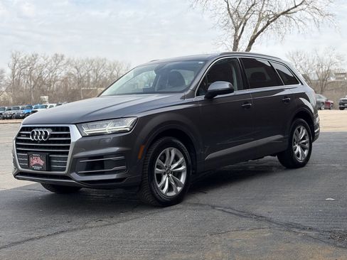 Used 2019 Audi Q7 3.0T Premium Plus image 3