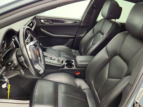 Used 2020 Porsche Macan image 21
