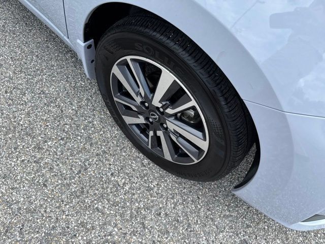 Used 2025 Nissan Versa SV w/ Trunk Package FWD image 37