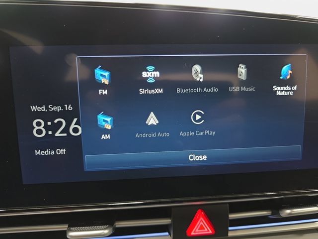 Used 2024 Hyundai Elantra SEL FWD image 21