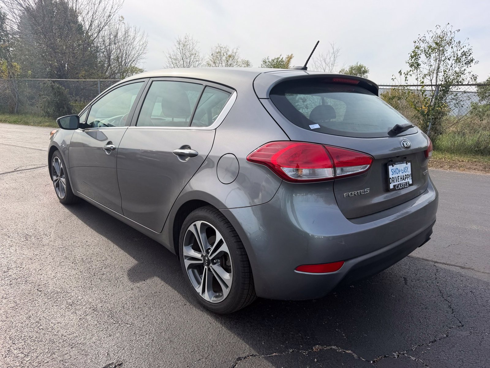 Used 2016 Kia Forte EX FWD image 8