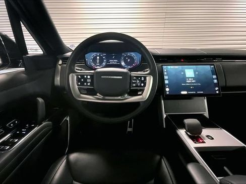 Certified 2024 Land Rover Range Rover SE AWD/4WD image 4