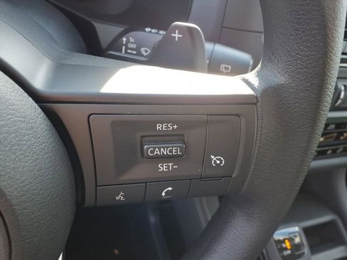 New 2025 Nissan Pathfinder S image 21