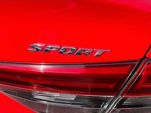 Used 2024 Honda Civic Sport image 8