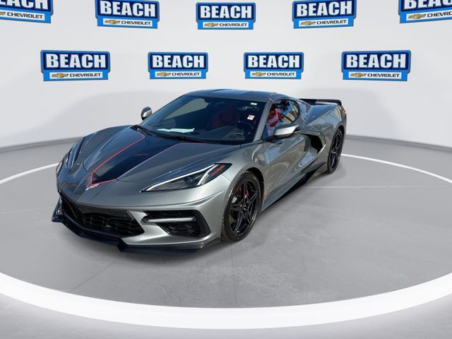 Used 2022 Chevrolet Corvette Stingray Coupe w/ Chrome Exterior Badge Package RWD image 4