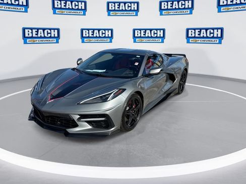 Used 2022 Chevrolet Corvette Stingray Coupe w/ Chrome Exterior Badge Package RWD image 4