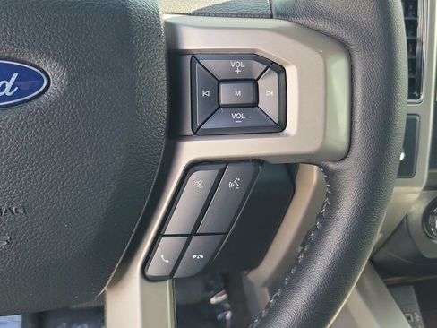 Used 2020 Ford F150 Lariat RWD image 25