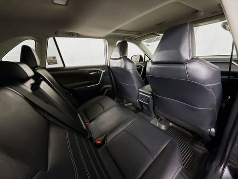 Used 2024 Toyota RAV4 XLE Premium image 28
