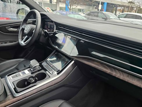 Used 2020 Audi Q8 Premium w/ Black Optic Package image 12