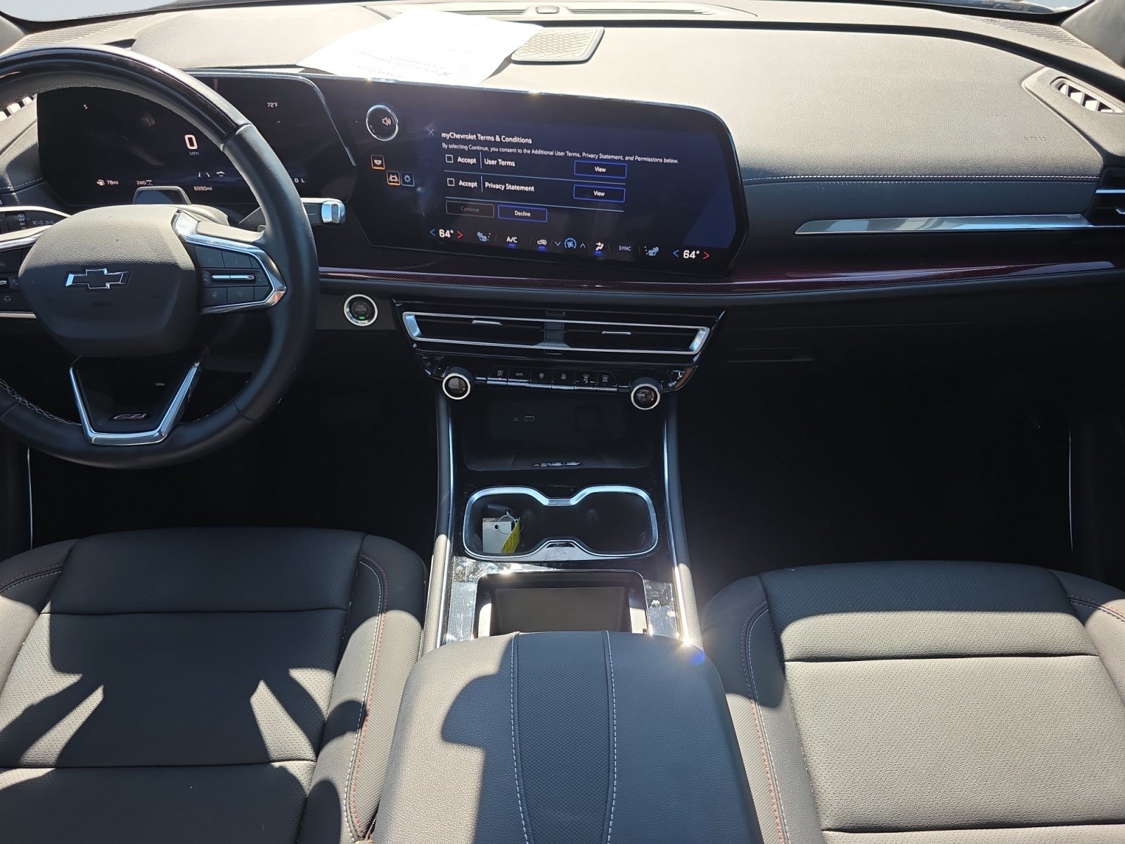 Used 2025 Chevrolet Traverse Z71 w/ Enhanced Driving Package AWD/4WD image 12