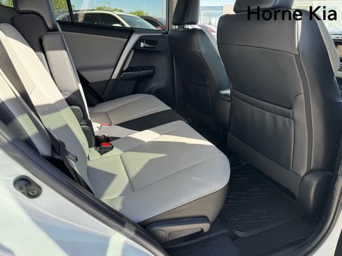 Used 2017 Toyota RAV4 Platinum image 26