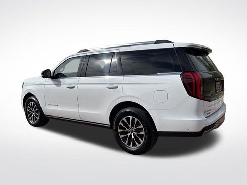 Certified 2025 Ford Expedition Platinum AWD/4WD image 4