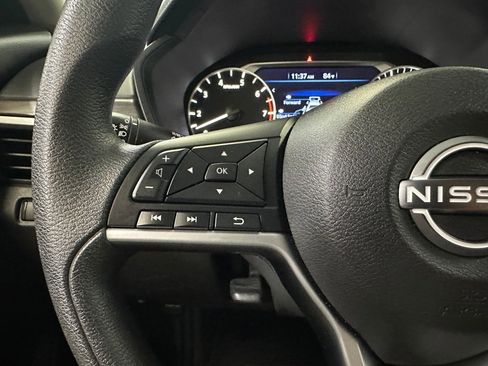 Used 2023 Nissan Altima 2.5 SV FWD image 10
