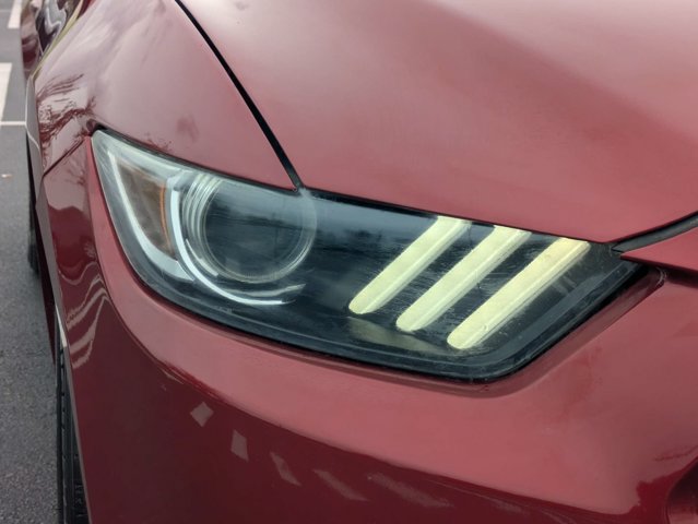 Used 2016 Ford Mustang Coupe RWD image 9