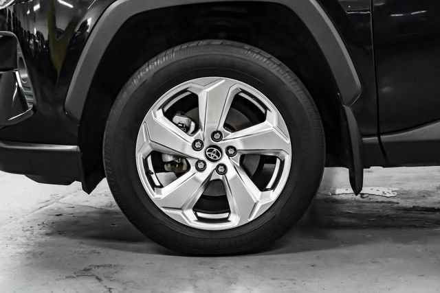 Used 2020 Toyota RAV4 Limited AWD/4WD image 56
