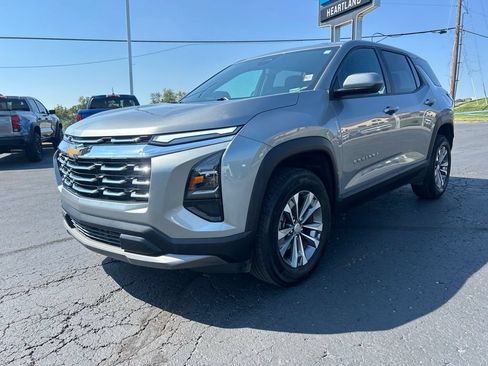 Used 2026 Chevrolet Equinox LT AWD/4WD image 1