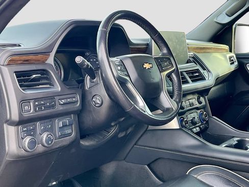Used 2021 Chevrolet Suburban Premier w/ Premium Package AWD/4WD image 9