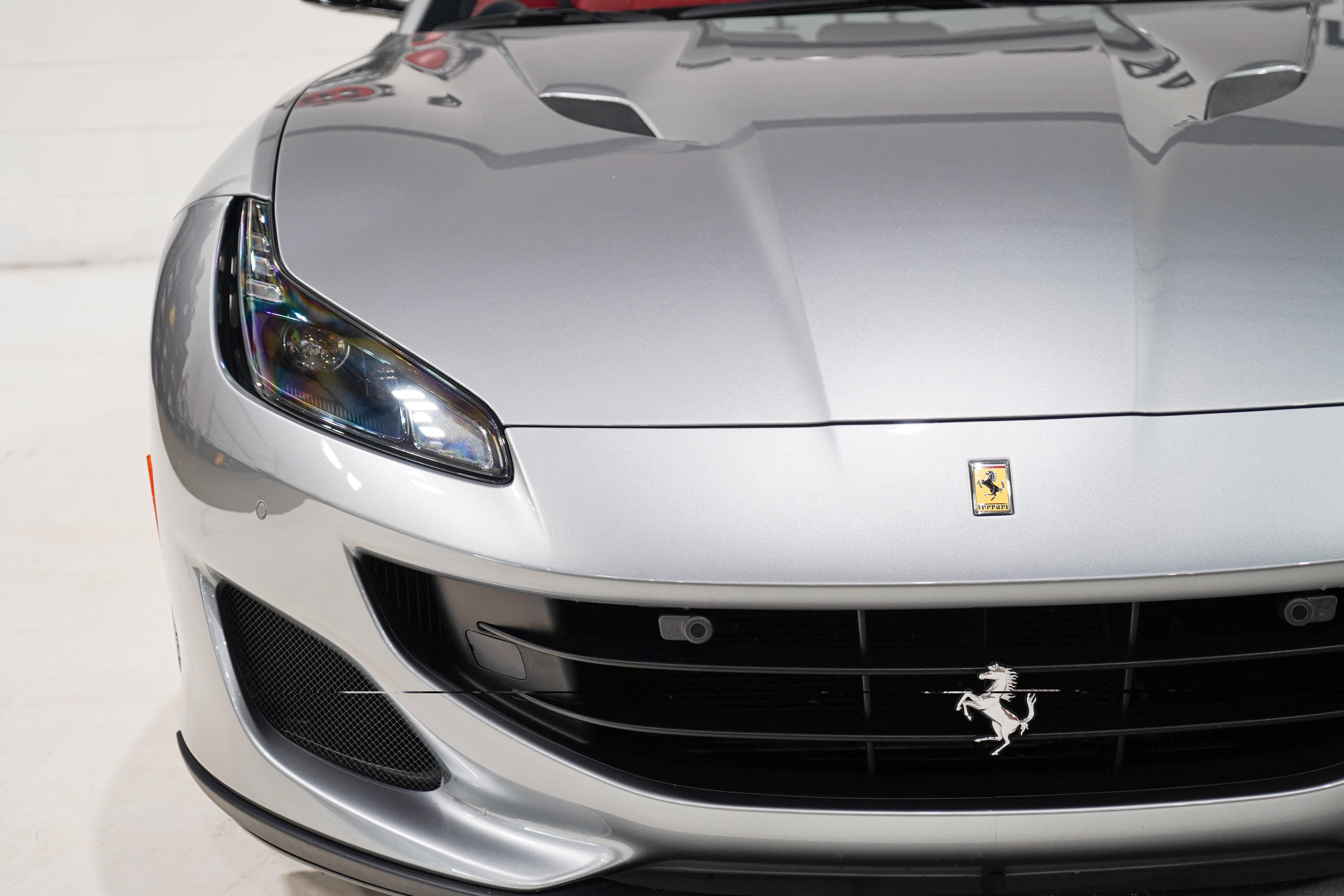 Used 2020 Ferrari Portofino RWD image 27
