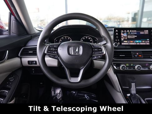 Used 2018 Honda Accord EX image 9