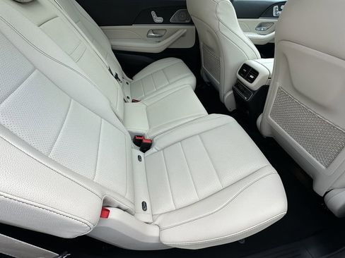 Certified 2023 Mercedes-Benz GLS 450 4MATIC image 18