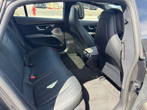 Used 2022 Mercedes-Benz EQS 450+ Sedan image 15