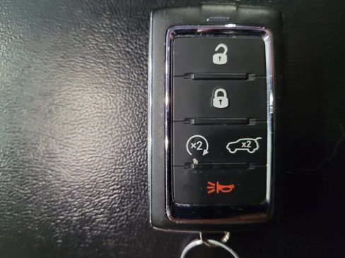 Used 2021 Jeep Grand Cherokee L Limited image 32