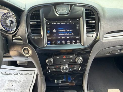 Used 2022 Chrysler 300 S RWD image 29