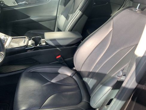 Certified 2023 Lincoln Nautilus Reserve w/ Monochromatic Package image 15