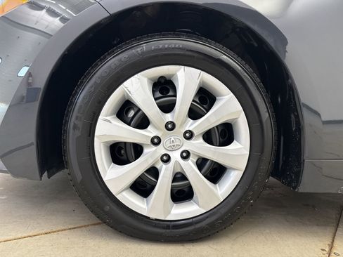 Used 2024 Toyota Corolla LE image 22