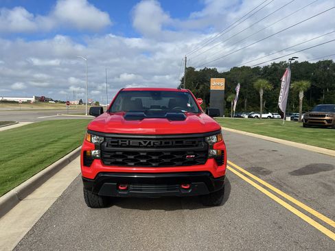 Used 2022 Chevrolet Silverado 1500 Custom Trail Boss w/ LPO, Dark Essentials Package AWD/4WD image 4