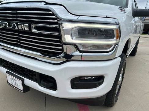 Used 2024 RAM 2500 Laramie AWD/4WD image 4