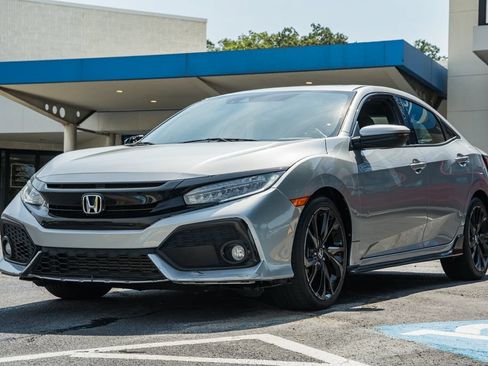 Used 2017 Honda Civic Sport Touring image 3