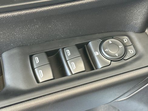 Used 2023 Chevrolet Silverado 1500 Custom Trail Boss w/ LPO, Dark Essentials Package image 18