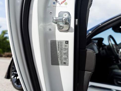 Used 2018 Chevrolet Corvette Z06 image 30