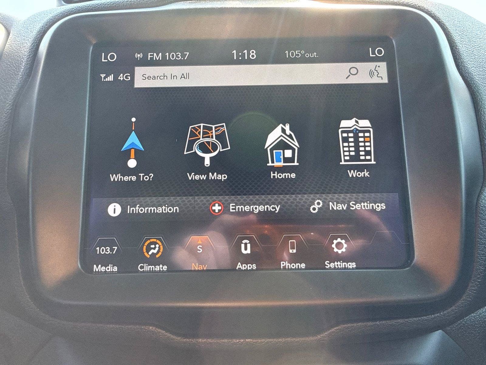 Used 2023 Jeep Renegade Latitude AWD/4WD image 18