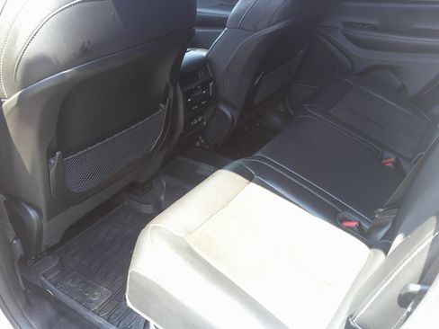 Used 2023 Jeep Grand Cherokee Altitude AWD/4WD image 16