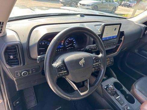 Used 2022 Ford Bronco Sport Outer Banks AWD/4WD image 9