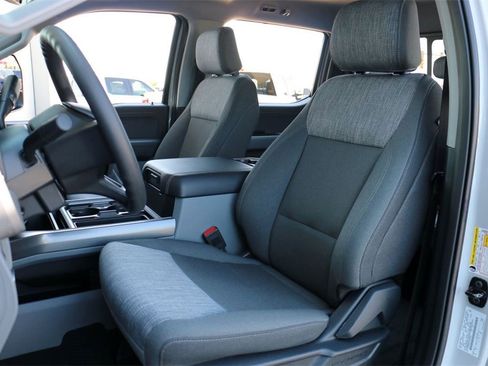 New 2026 Ford F250 XLT w/ XLT Premium Package image 21