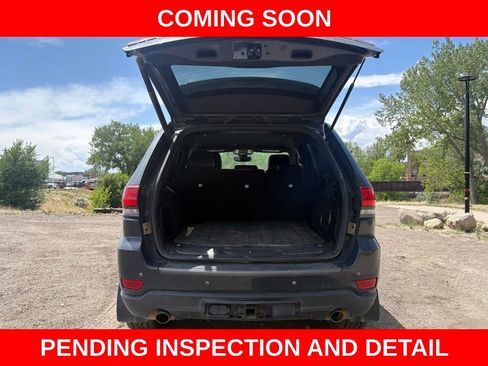 Used 2017 Jeep Grand Cherokee Trailhawk AWD/4WD image 9