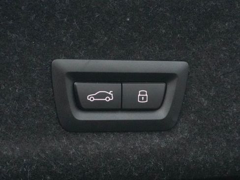 Used 2025 BMW 330i Sedan RWD image 34