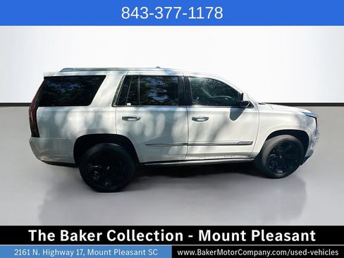 Used 2020 Cadillac Escalade Premium Luxury AWD/4WD image 4