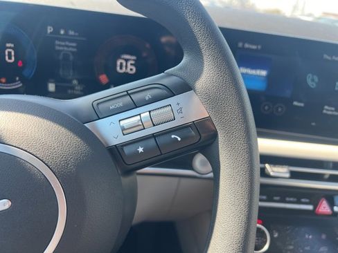 Used 2025 Hyundai Tucson SEL image 14