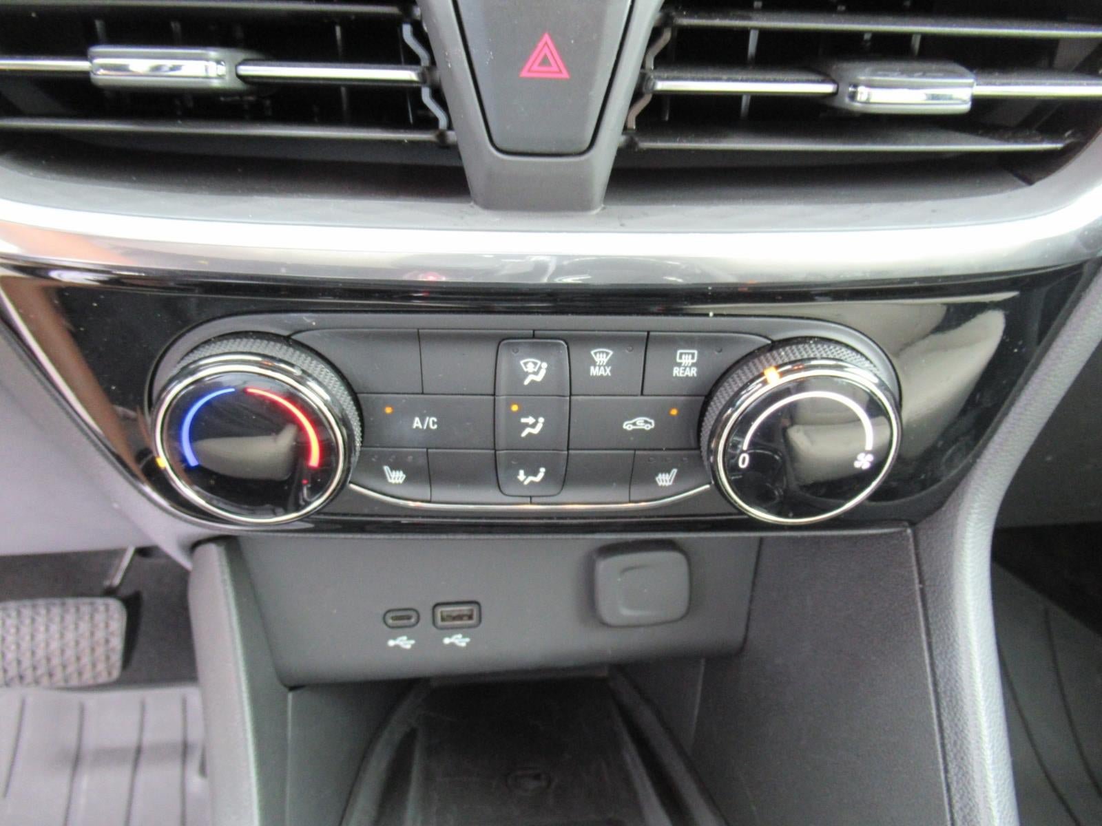 Used 2024 Buick Encore GX Sport Touring w/ Comfort Package FWD image 25