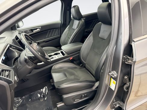 Used 2021 Ford Edge ST w/ Equipment Group 401A AWD/4WD image 11